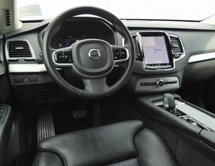 Volvo XC90 SUV / Terénní 2,0 l 173 kw