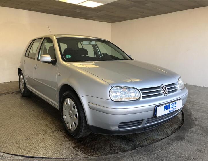 Volkswagen Golf 1