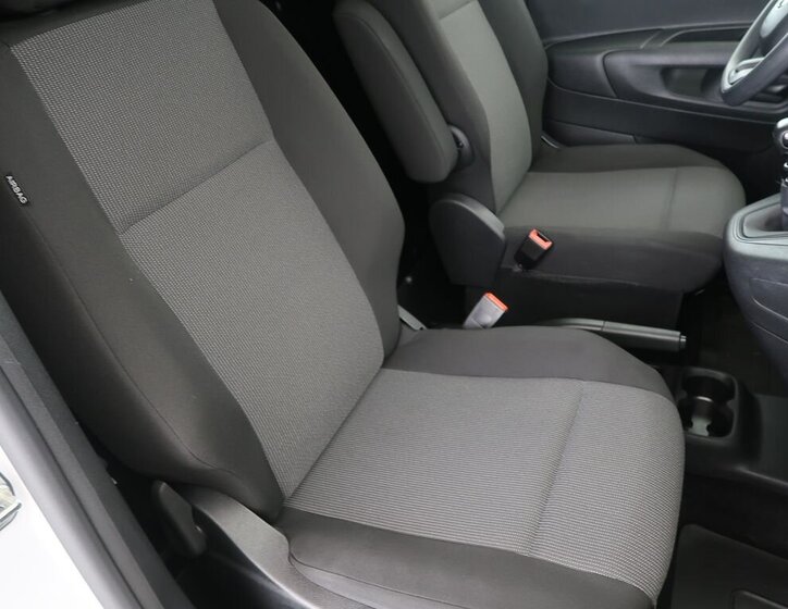 Toyota ProAce Skříň 1,5 l 75 kw