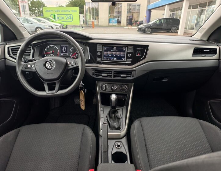 Volkswagen Polo Hatchback 999,0 70 kw