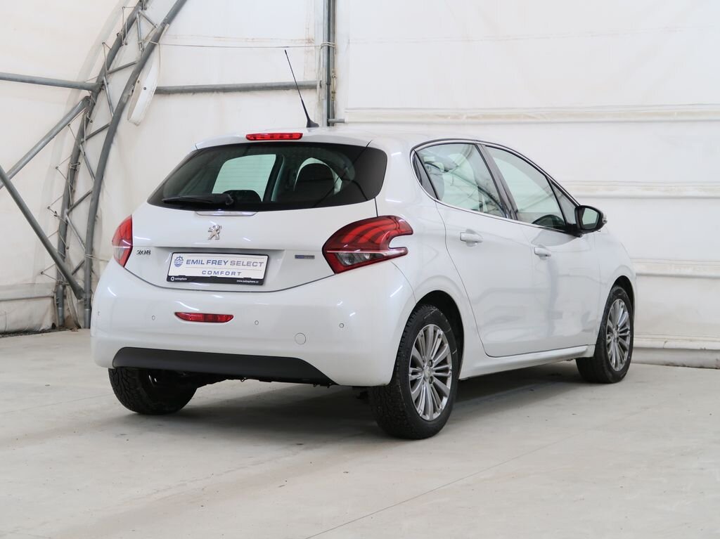Peugeot 208 Hatchback 1,2 l 81 kw