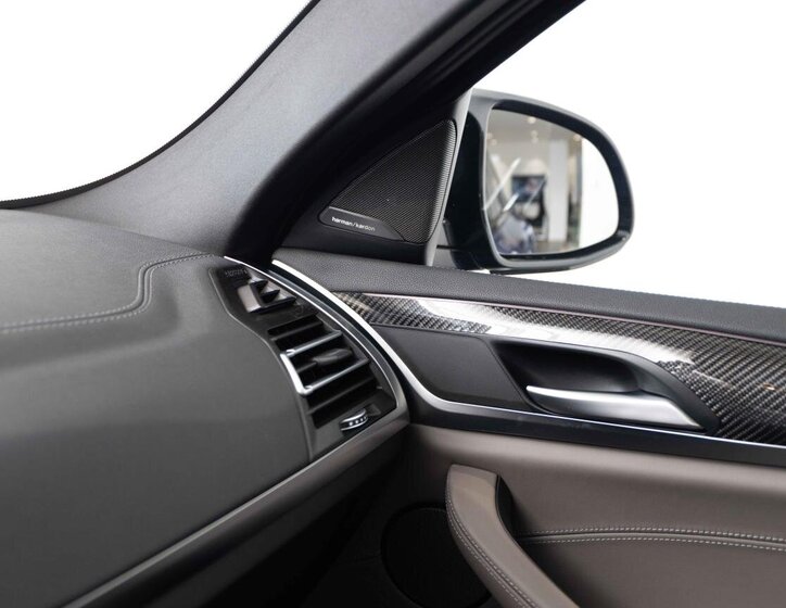 BMW X4 SUV 3,0 l 353 kw