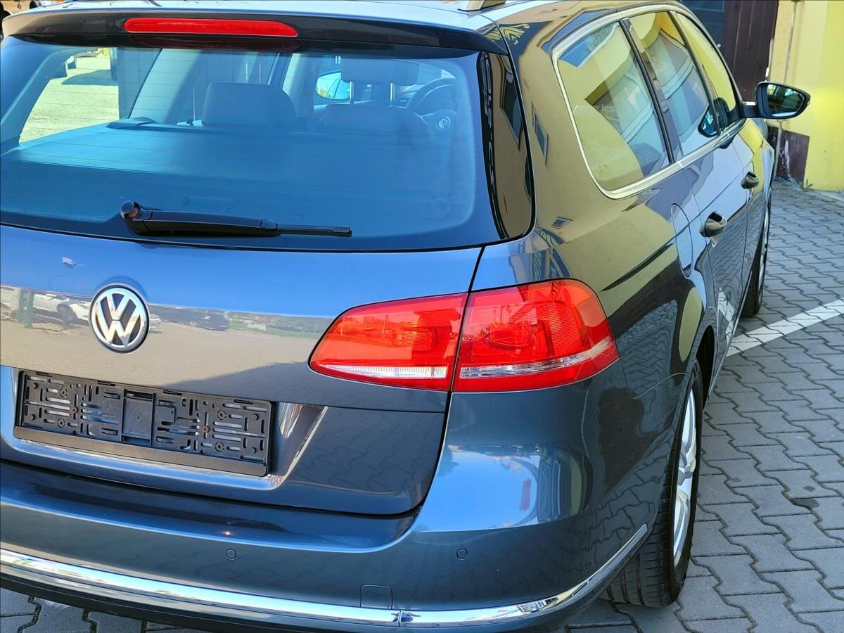 Volkswagen Passat Kombi 1,4 l 90 kw