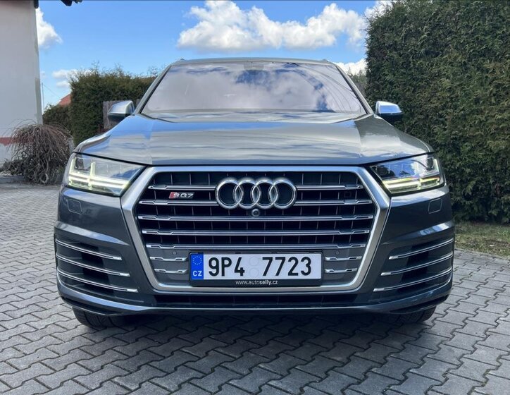 Audi SQ7 SUV / Terénní 4,0 l 320 kw