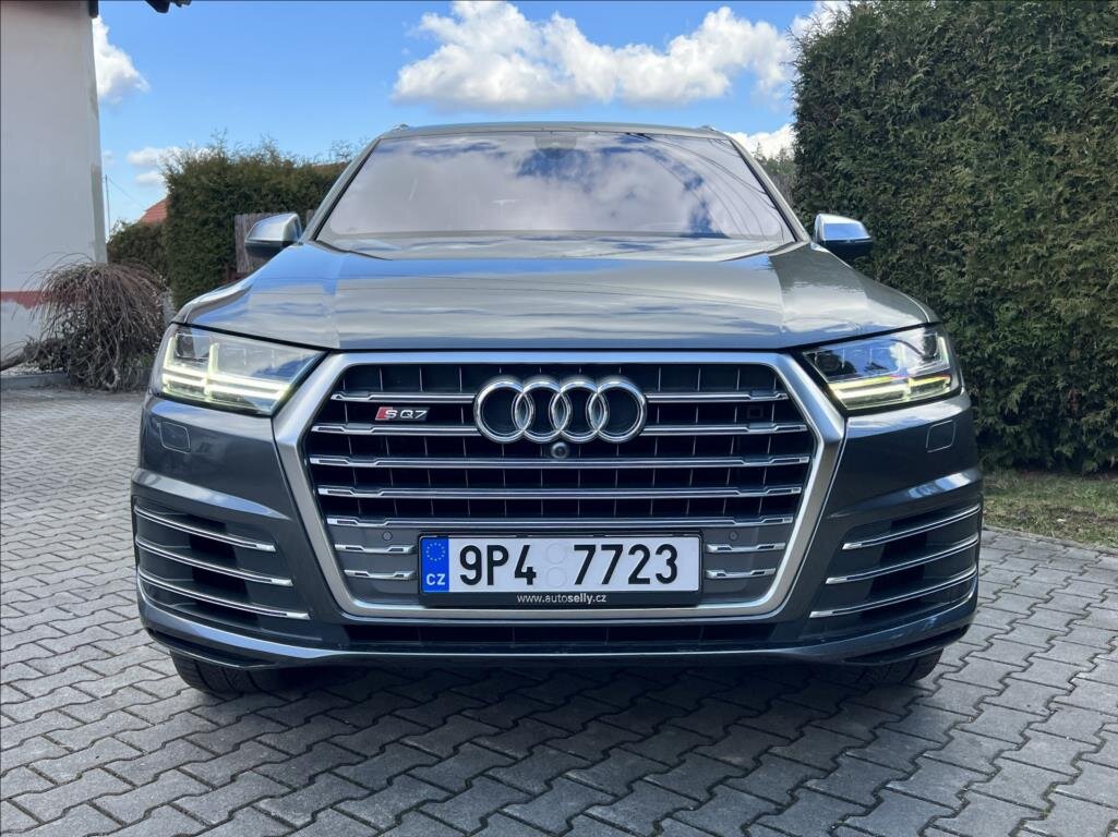 Audi SQ7 SUV / Terénní 4,0 l 320 kw