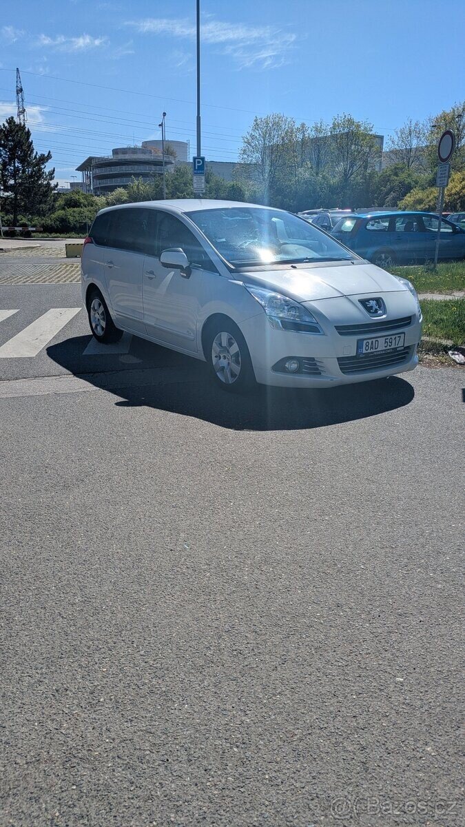 Peugeot 5008 MPV 0,0 0