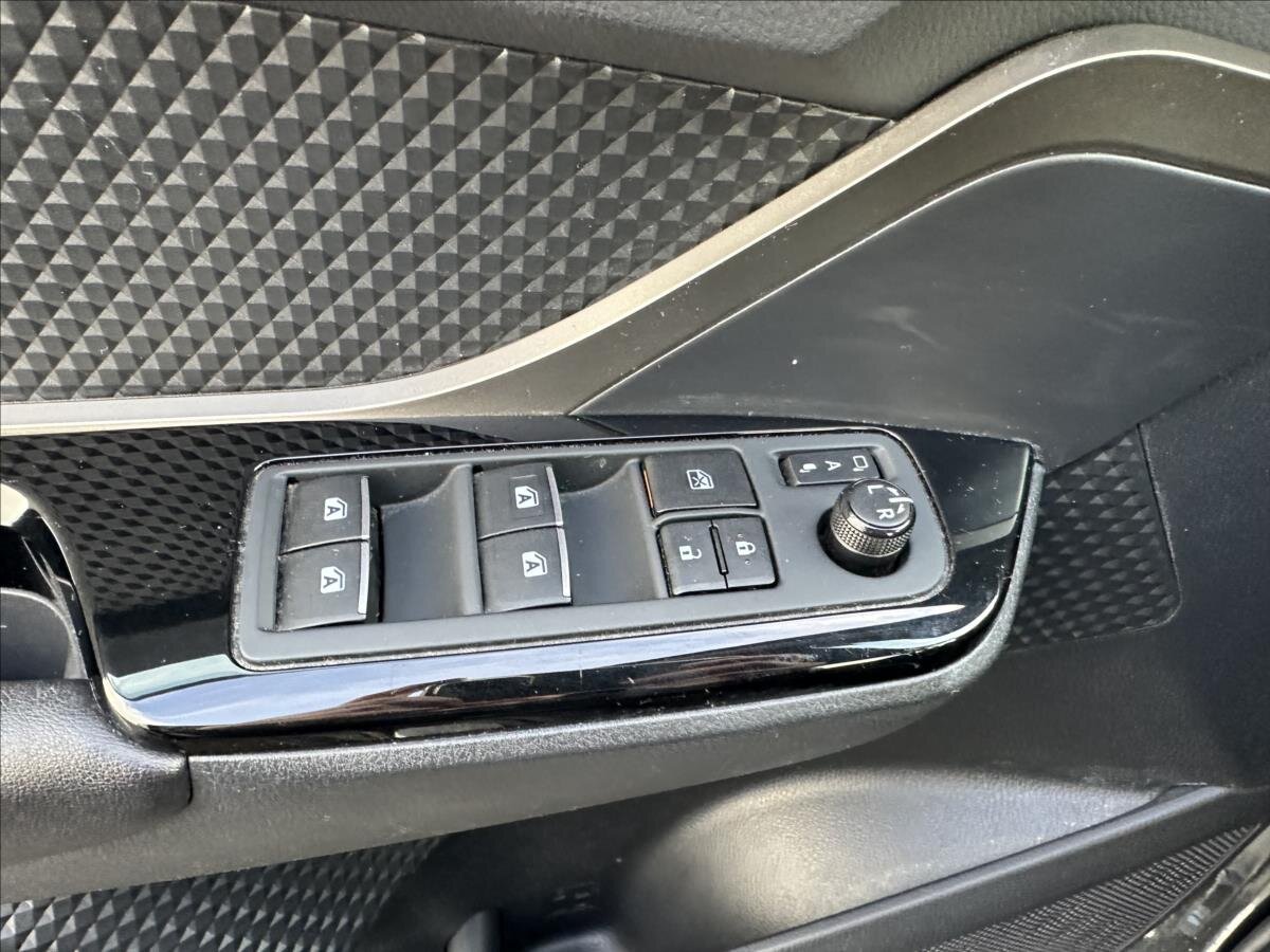 Toyota C-HR Hatchback 1,2 l 86 kw