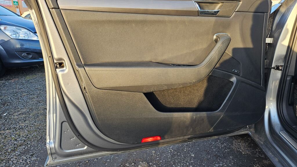 Škoda Superb Kombi 2,0 l 140 kw