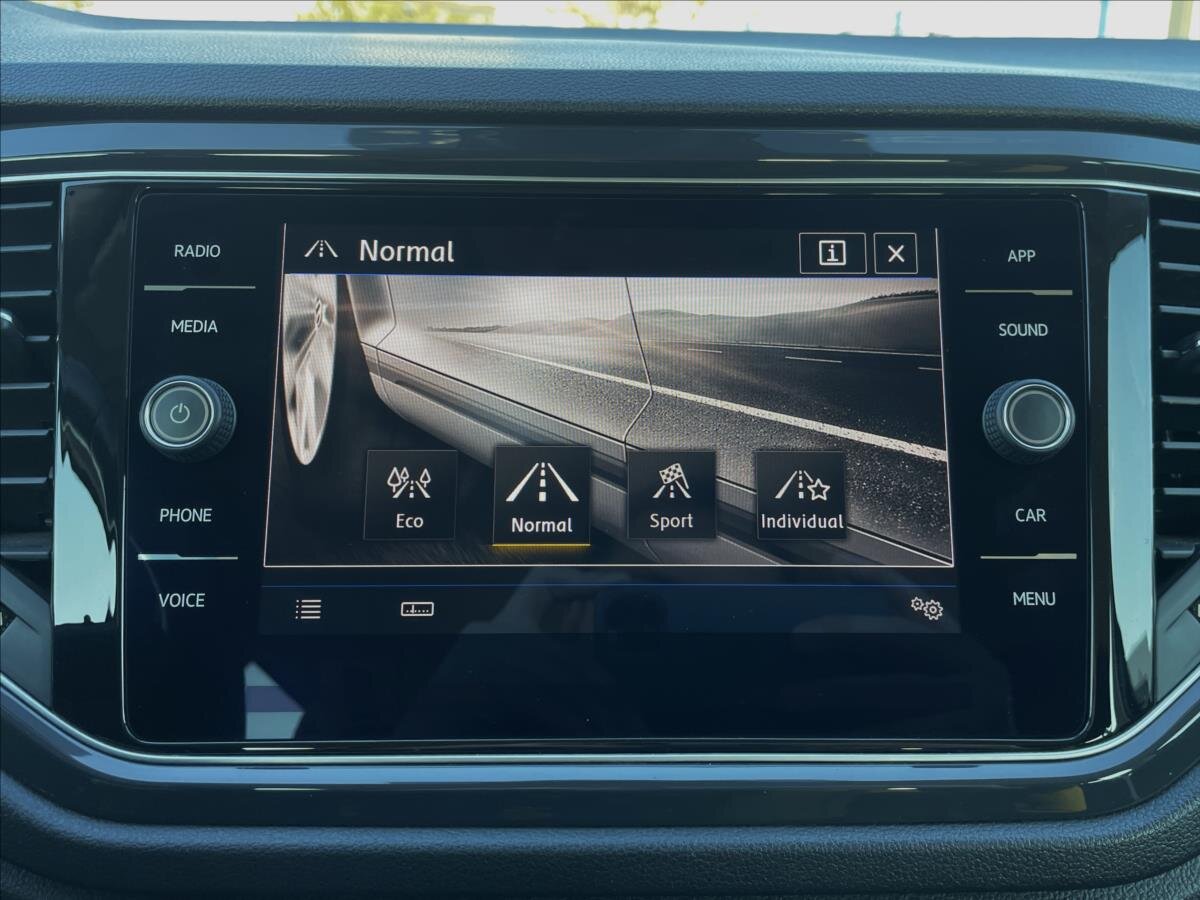 Volkswagen T-Roc SUV 2,0 l 110 kw