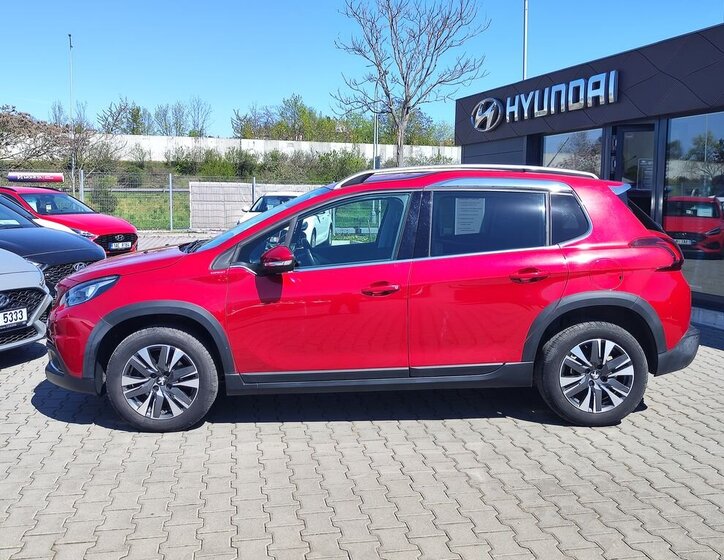 Peugeot 2008 SUV / Terénní 1,2 l 81 kw
