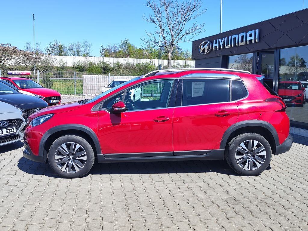 Peugeot 2008 SUV / Terénní 1,2 l 81 kw