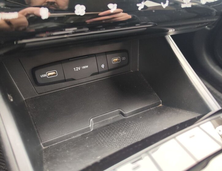 Hyundai Tucson SUV 1,6 l 195 kw