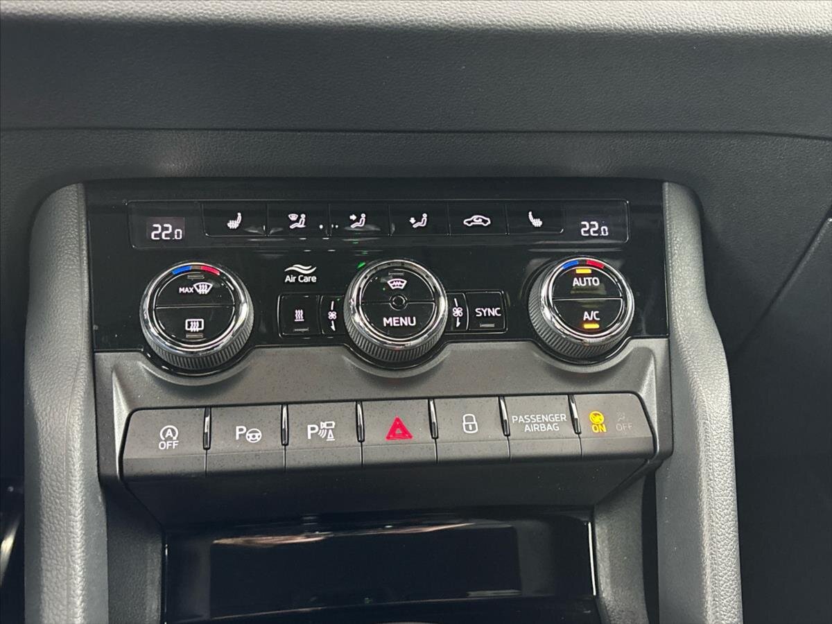 Škoda Karoq SUV / Terénní 1,5 l 110 kw