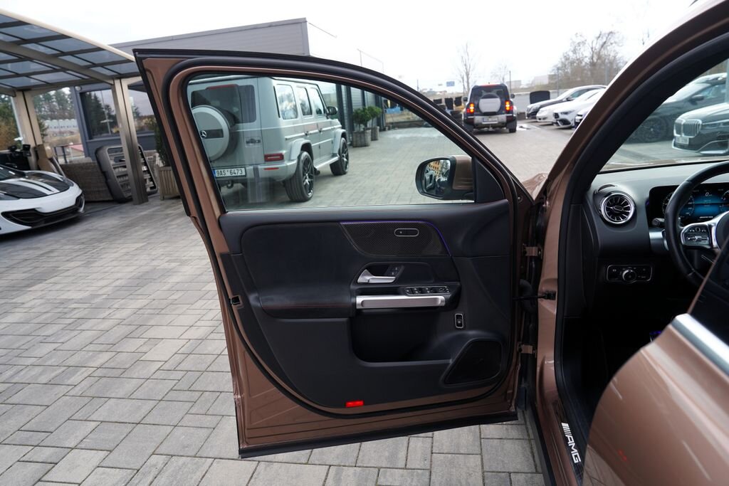 Mercedes-Benz GLB SUV / Terénní 2,0 l 225 kw