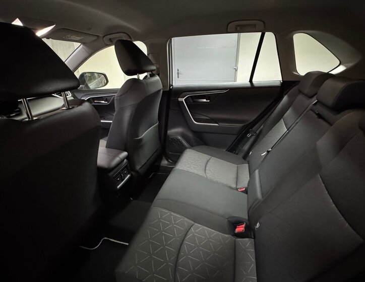 Toyota RAV4 SUV 2,5 l 163 kw