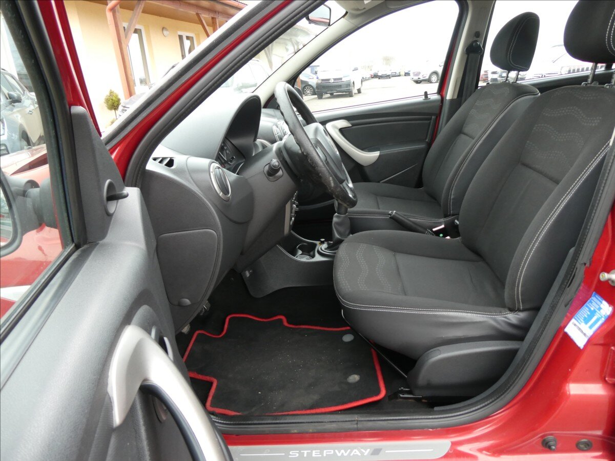 Dacia Sandero Hatchback 1,6 l 64 kw