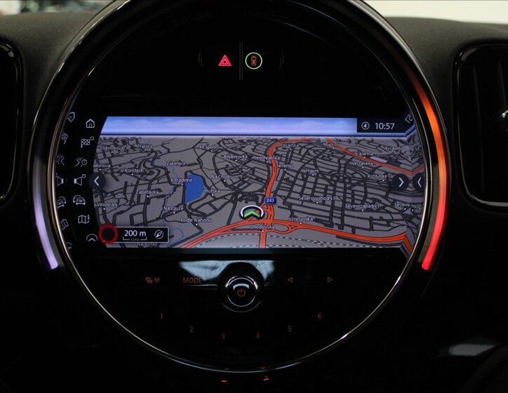 Mini Countryman SUV / Terénní 1,5 l 100 kw