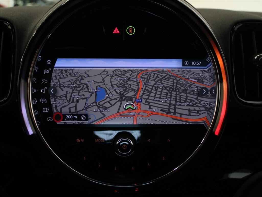 Mini Countryman SUV / Terénní 1,5 l 100 kw