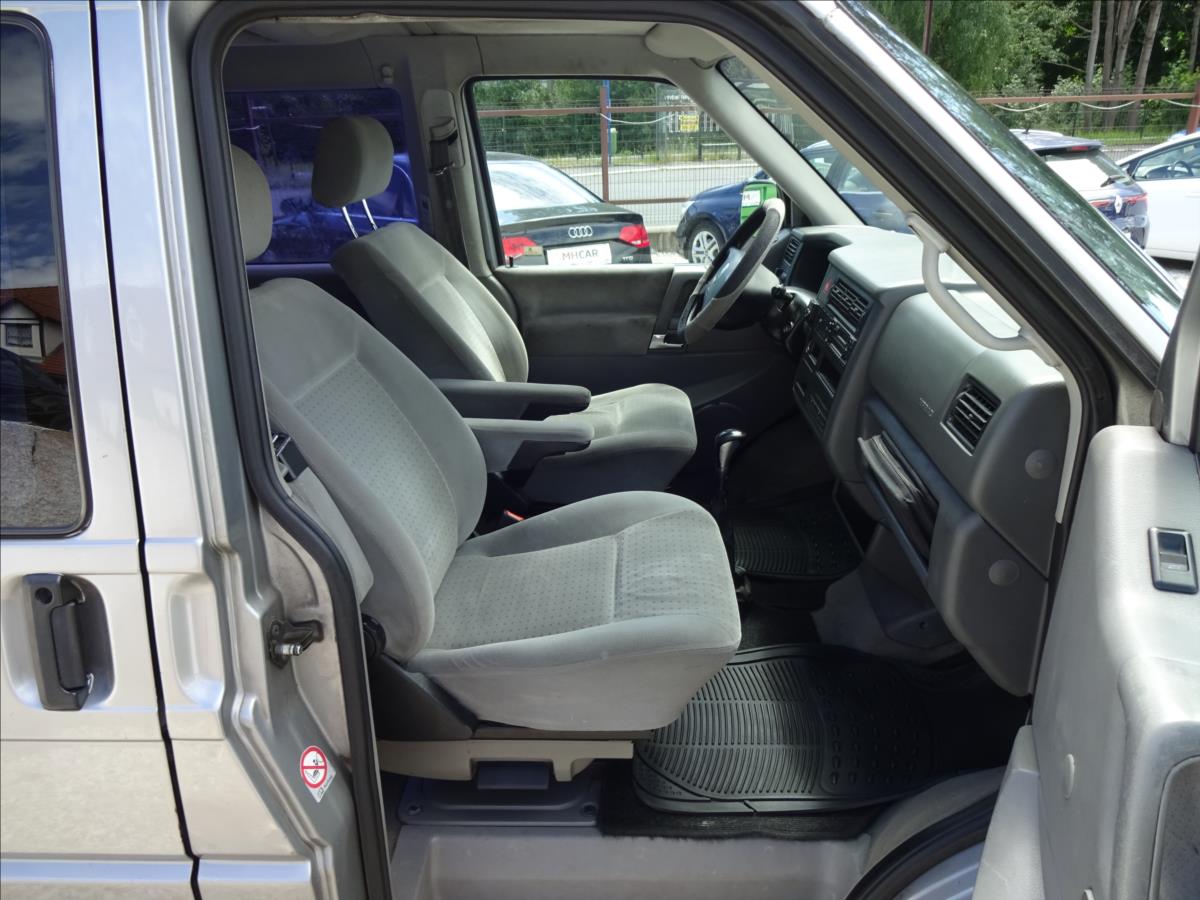 Volkswagen Caravelle