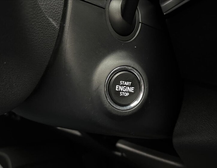 Škoda Karoq SUV / Terénní 1,5 l 110 kw