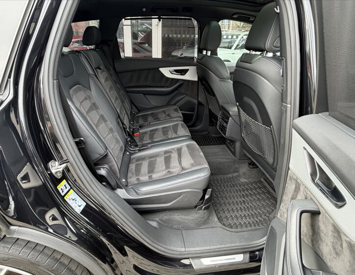 Audi Q7 Kombi 3,0 l 210 kw