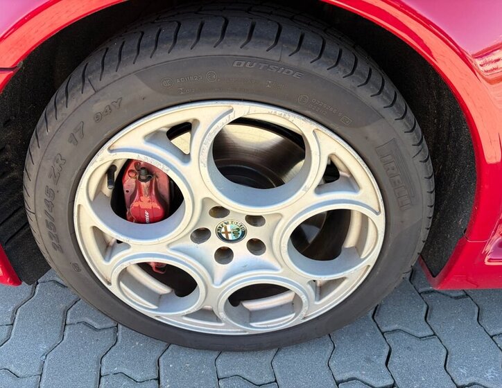 Alfa Romeo 147 Hatchback 3,2 l 184 kw