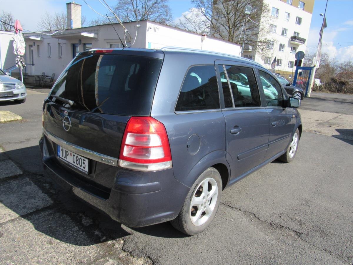 Opel Zafira Kombi 1,7 l 81 kw