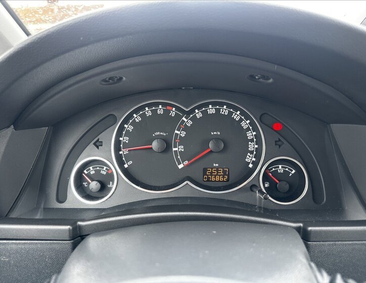 Opel Meriva MPV 1,6 l 77 kw