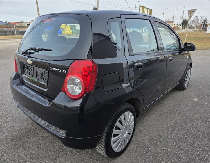 Chevrolet Aveo 6