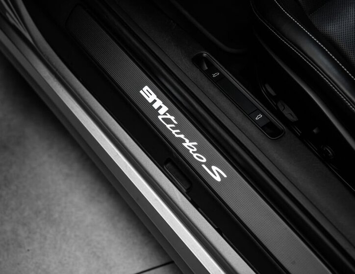 Porsche Ostatní Kupé 3,8 l 478 kw