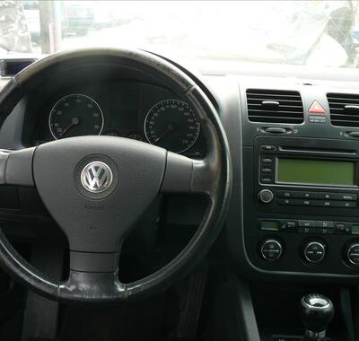 Volkswagen Golf 9