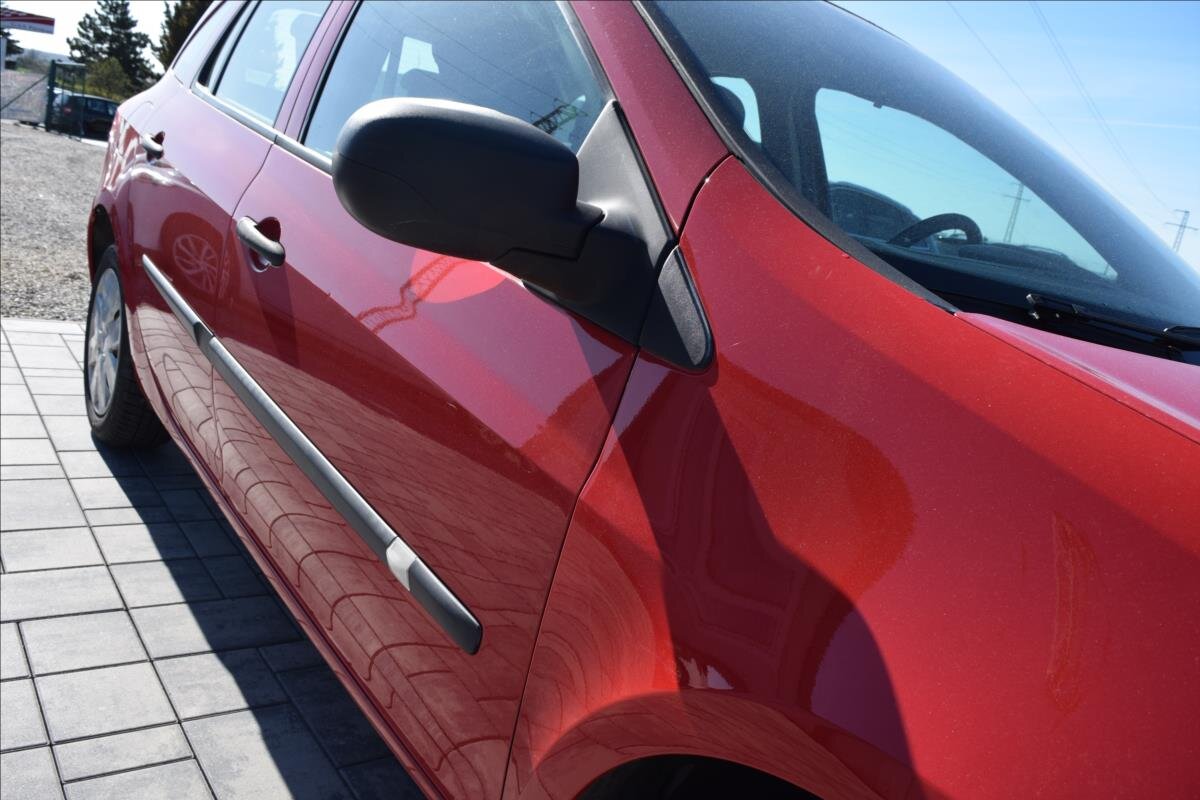 Renault Clio Kombi 1,1 l 74 kw
