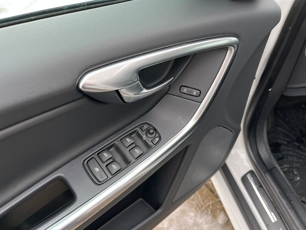 Volvo XC60 SUV 2,4 l 140 kw