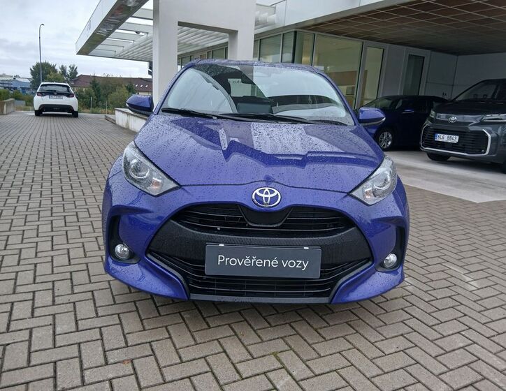 Toyota Yaris 9
