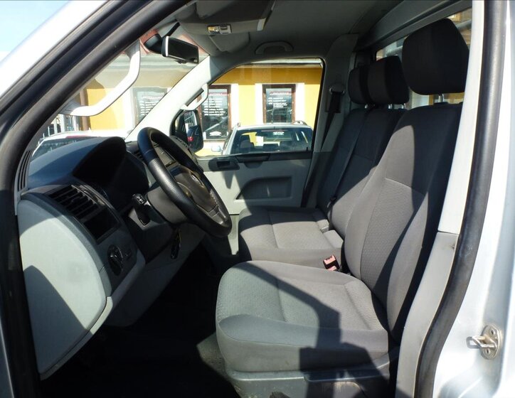 Volkswagen Transporter Valník 2,0 l 103 kw