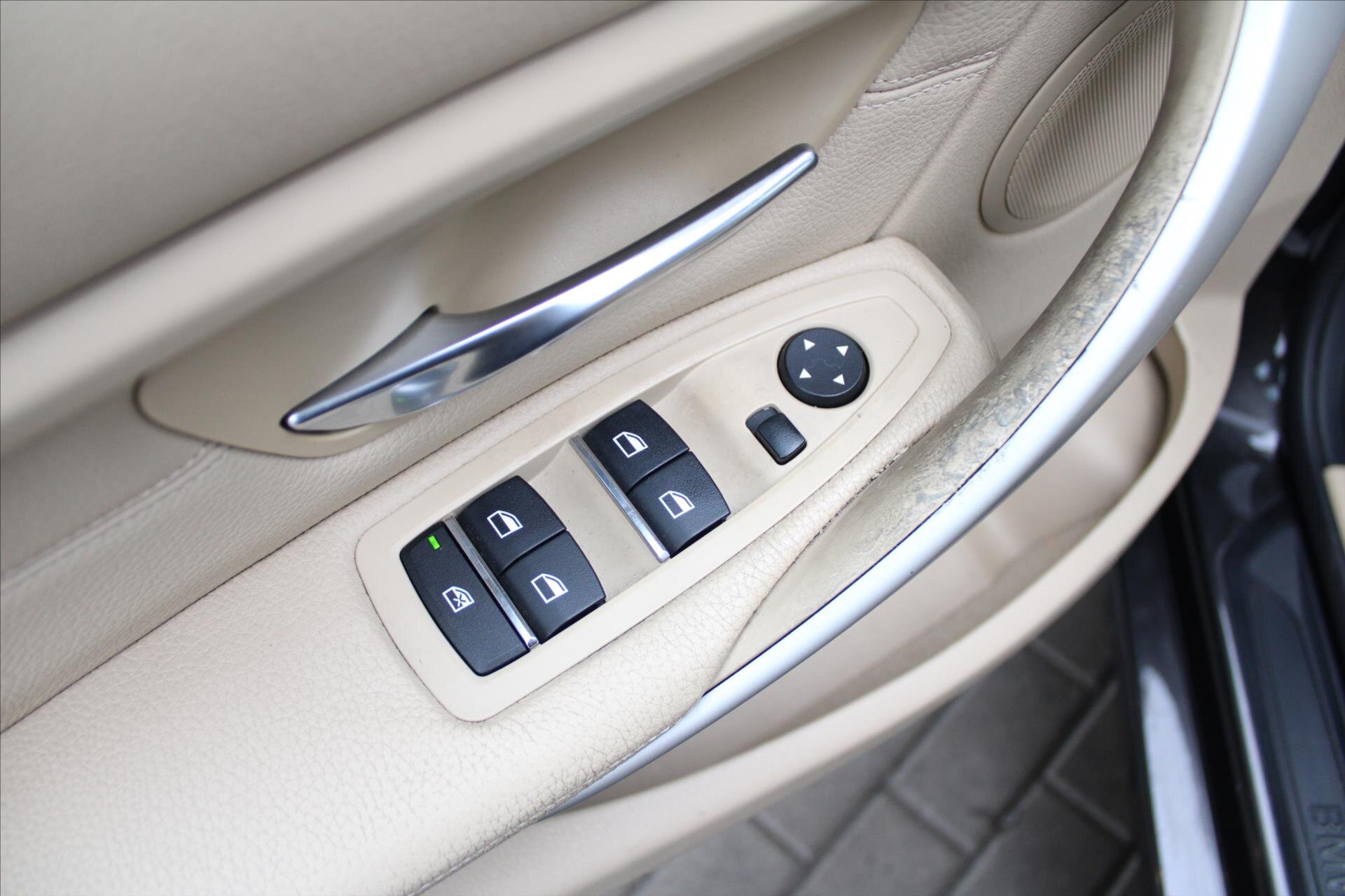 BMW Řada 3 Kombi 2,0 l 120 kw