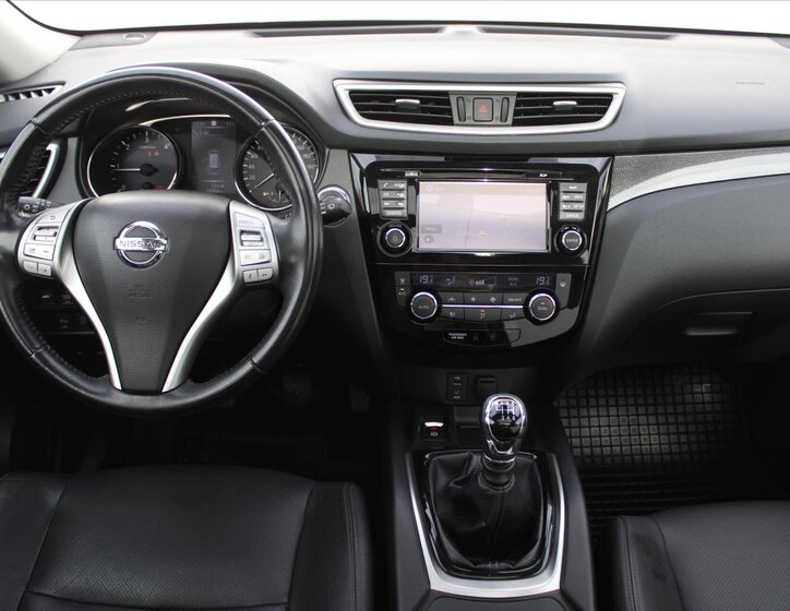 Nissan X-Trail SUV / Terénní 1,6 l 96 kw