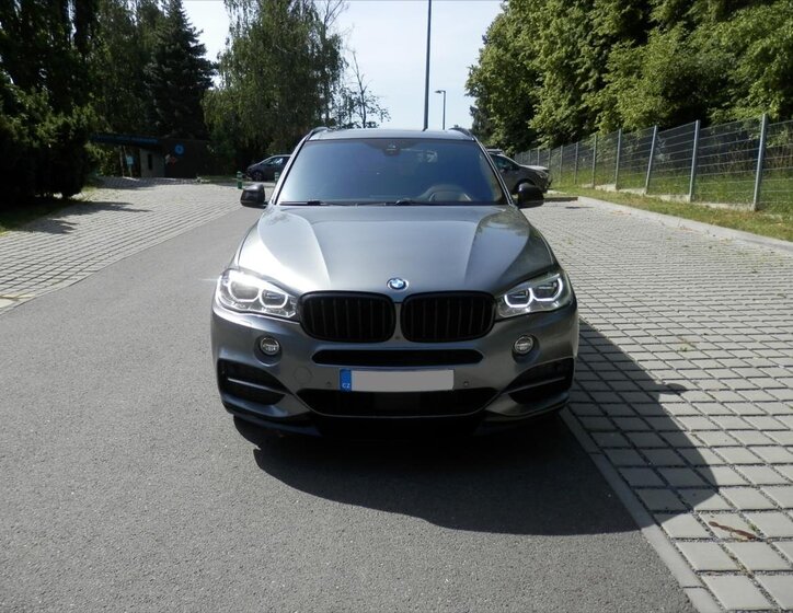 BMW X5 SUV 3,0 l 280 kw