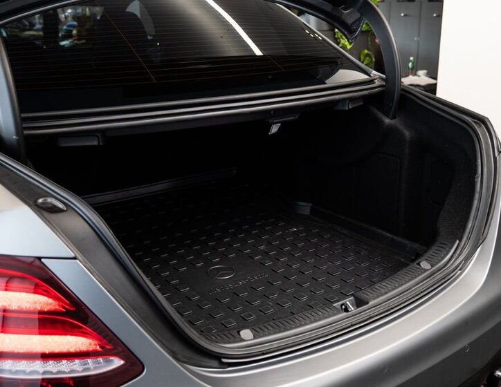 Mercedes-Benz Třídy E 21