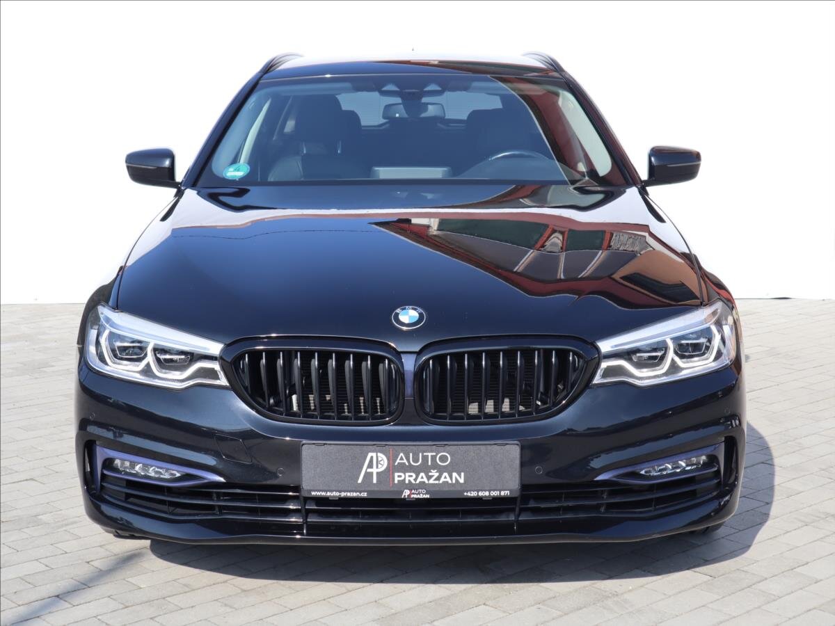 BMW Řada 5 Kombi 3,0 l 195 kw