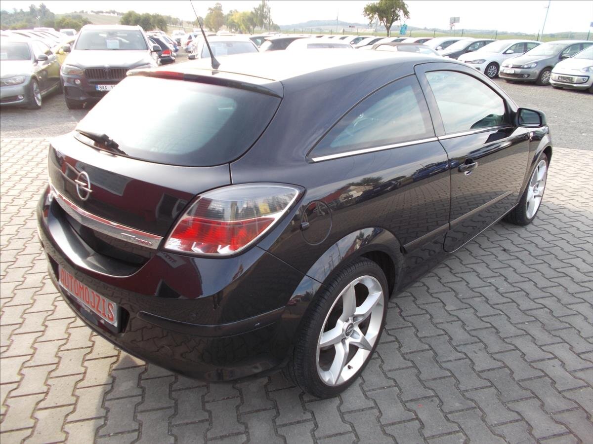 Opel Astra Kupé 1,6 l 132 kw