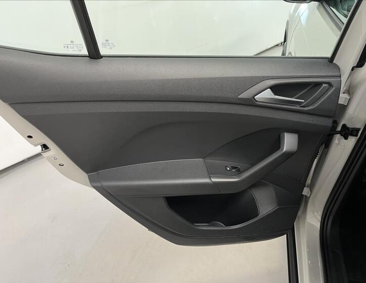 Volkswagen T-Cross 24