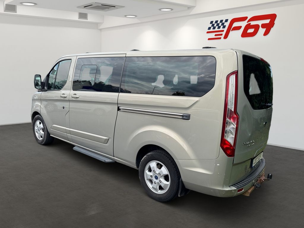 Ford Tourneo Custom