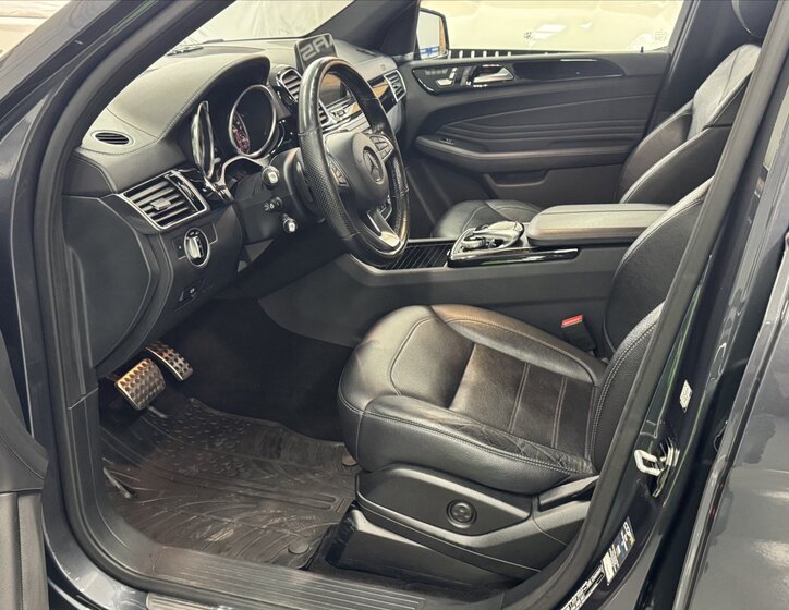 Mercedes-Benz GLE SUV / Terénní 3,0 l 270 kw