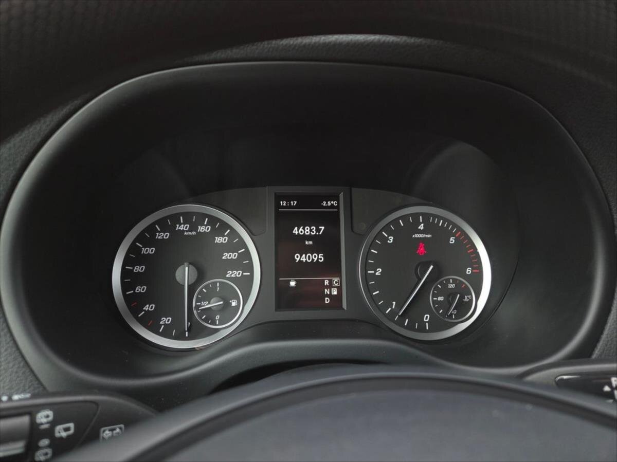 Mercedes-Benz Třídy V Kombi 2,0 l 100 kw