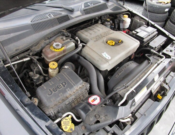 Jeep Cherokee Kombi 2,5 l 105 kw