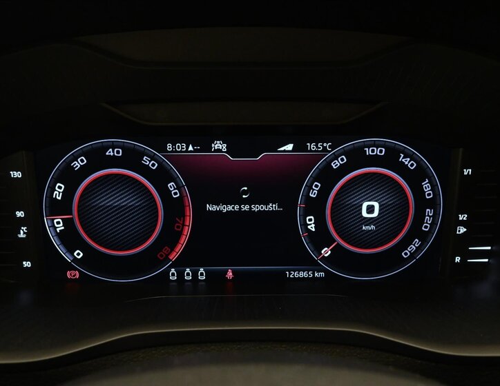 Škoda Karoq SUV / Terénní 1,5 l 110 kw