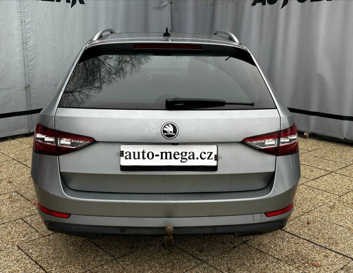 Škoda Superb Kombi 2,0 l 110 kw