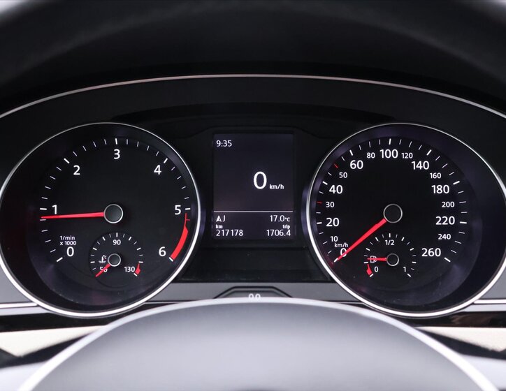 Volkswagen Passat Kombi 2,0 l 110 kw