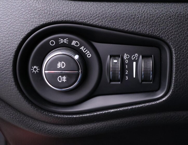 Jeep Renegade SUV / Terénní 2,0 l 103 kw